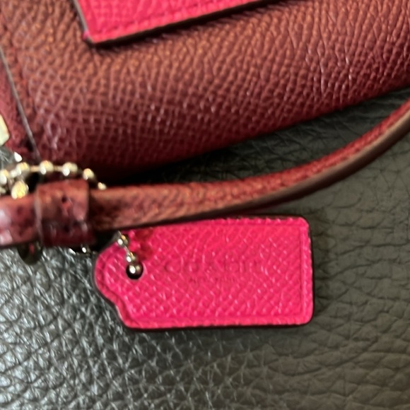 NWOT COACH - Pink and Maroon Wristlet - Picture 4 of 7